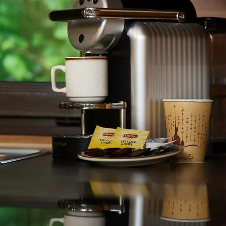 Davy Crockett Ranch 4*