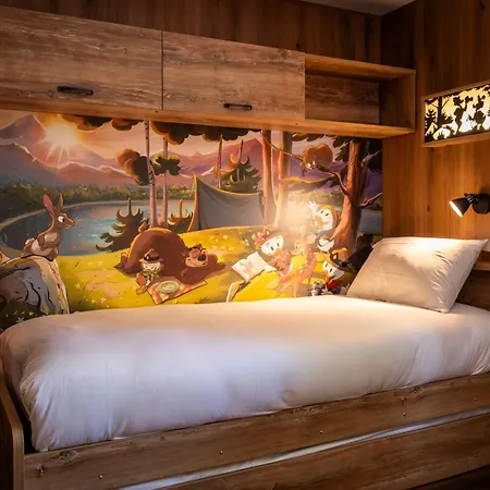 Davy Crockett Ranch 4*