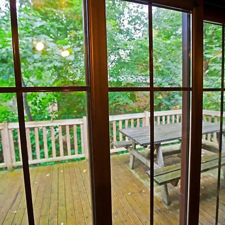 Davy Crockett Ranch Aparthotel