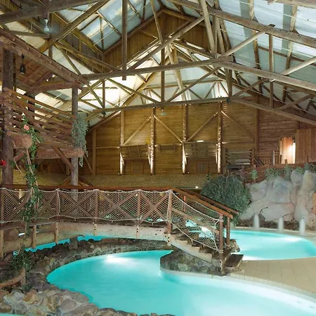 Davy Crockett Ranch מלון דירות