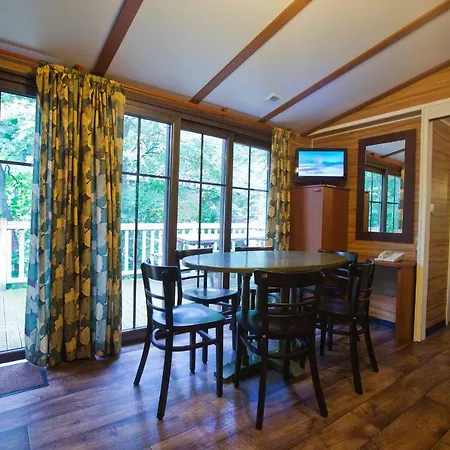 Aparthotel Davy Crockett Ranch 4*