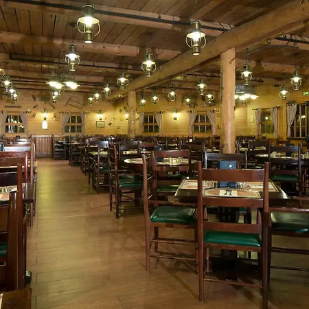 Davy Crockett Ranch *