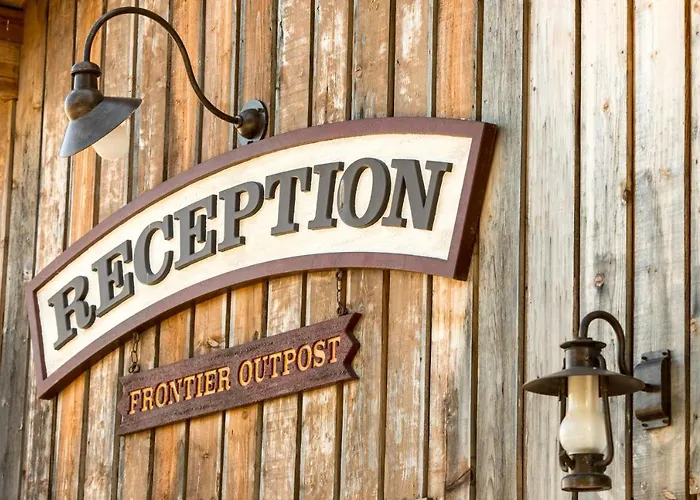 Davy Crockett Ranch Apart-hotel 4*